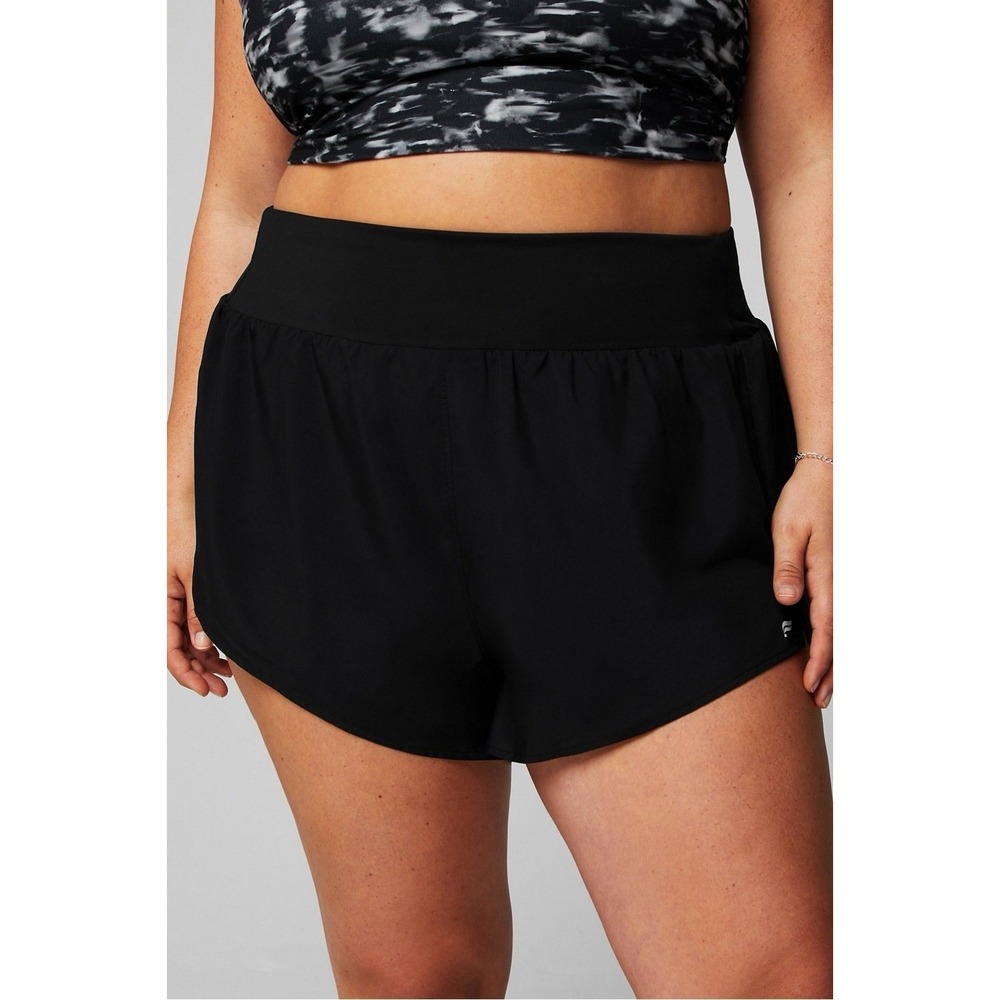 NWOT Women's Fabletics Sun Chaser Shorts 3" Classic Black - 1X (36" X 3")